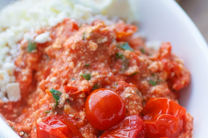 Roasted Tomato & Garlic and Feta Spread is a fabulous appetizer. You'll love to dig into Roasted Tomato & Garlic and Feta Spread.