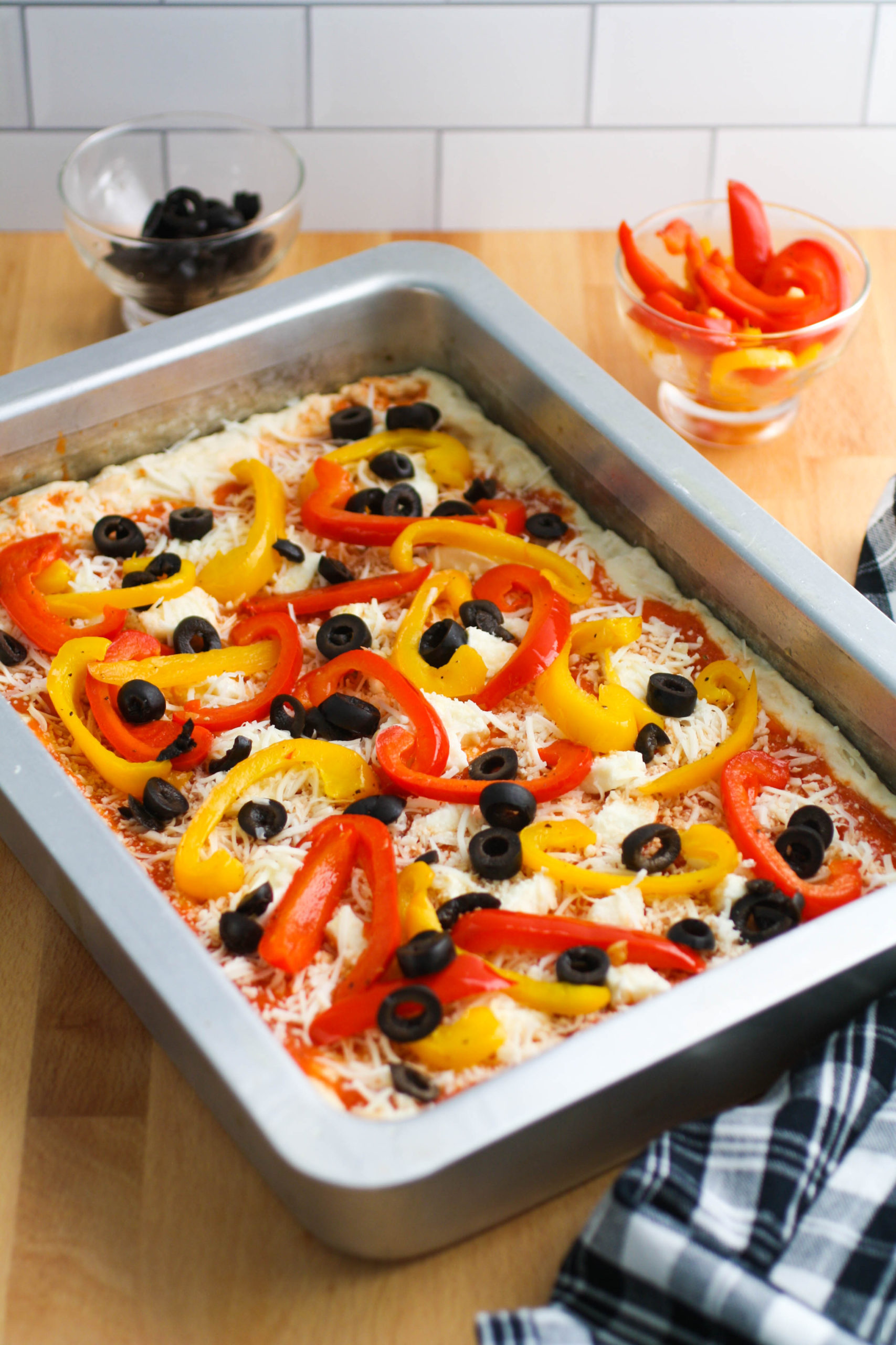Thick Crust Bell Pepper and Olive Pizza